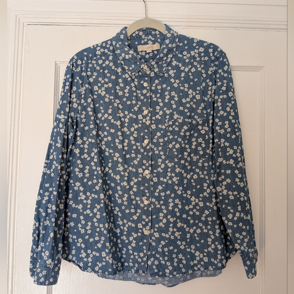 Loft Women's Large Floral Denim Button-Up Long Sleeve Shirt EUC